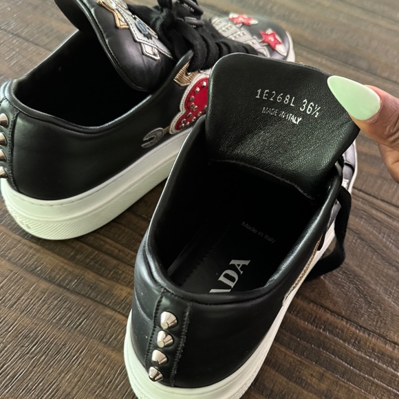 Prada LIMITED EDITION over embellished leather printed sneaker - Picture 9 of 10